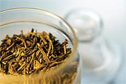 Tea Extracts’ Benefits for Skin Health