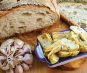 Artichokes With Olive Oil and Garlic