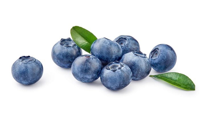 Group of blueberries that contain resveratrol for caloric restriction
