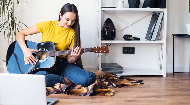 Woman following Judy Collins’ lifestyle and music