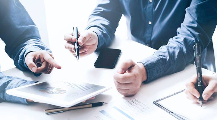 Analysts examining government report on Medicare and medical prices