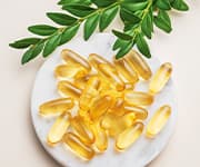 Combining omega-3 supplements with resistance training resulted in enhanced physical benefits.