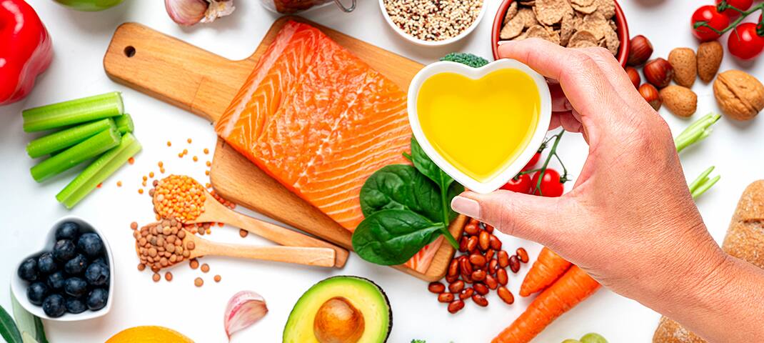 Food ingredients recommended for a well balanced diet and heart care