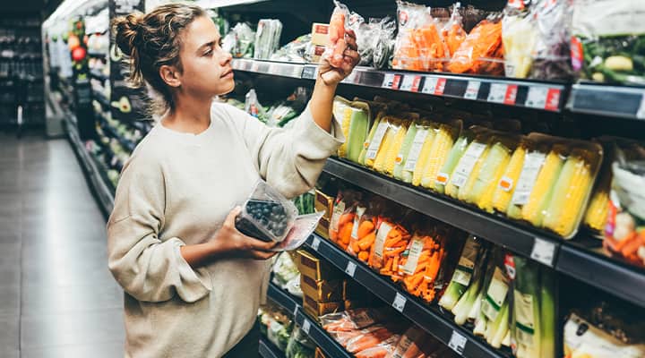 Choose fresh or minimally processed foods.