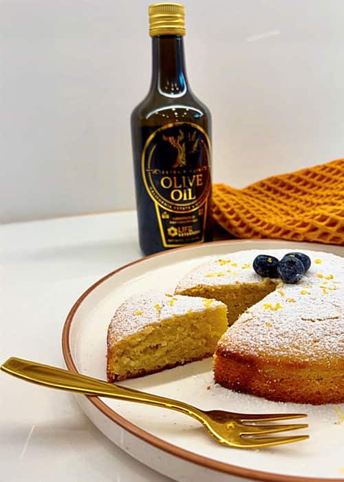 A quality olive oil makes a difference in this cake