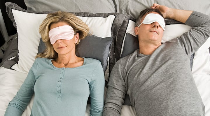 Adults should take the lowest effective melatonin dose.