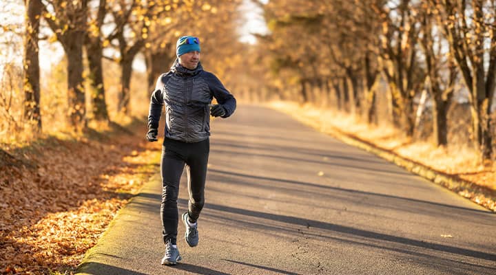 Vitamin C can support immune health during fall