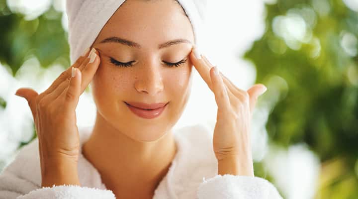 Good supplements for summer contain ceramides and vitamins for skin health