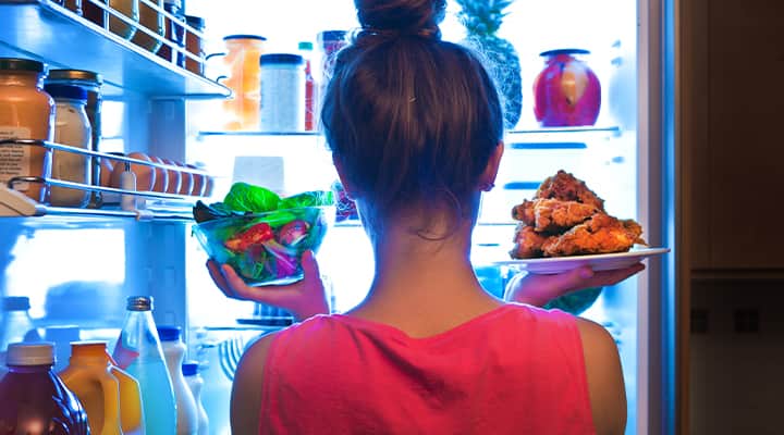 Choosing  between high fiber salad or high protein meats