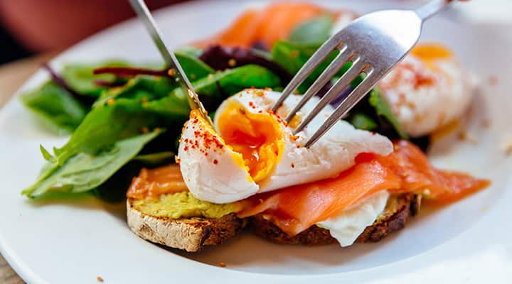 Should you take creatine with eggs and toast?
.