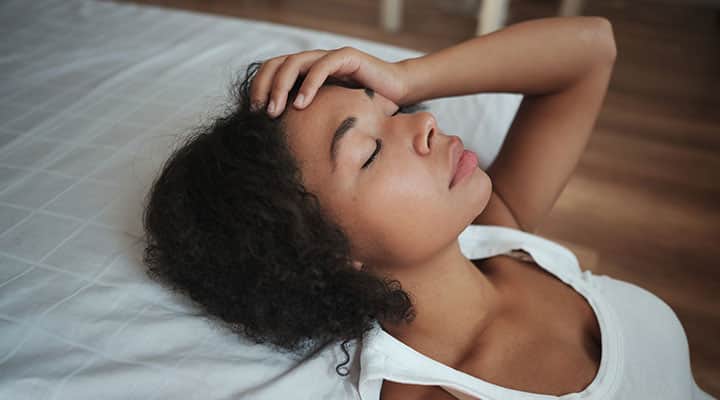Fatigue is a symptom of vitamin B12 deficiency