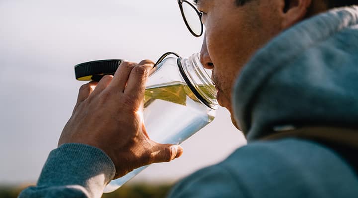 Drinking water supports weight loss and metabolic health