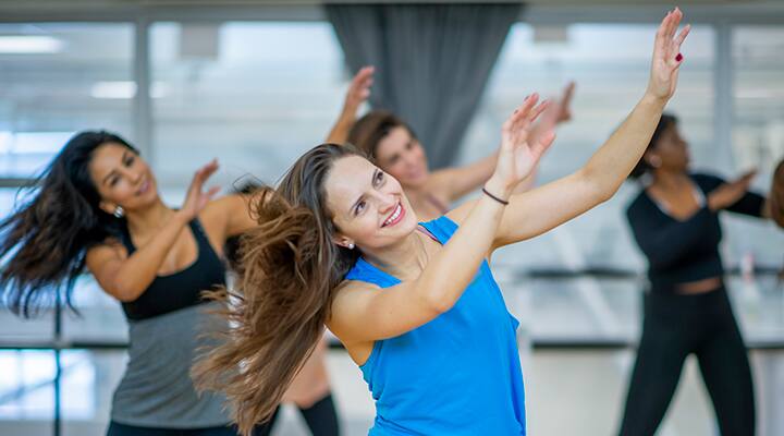 Regular movement helps burn calories and contributes to weight loss